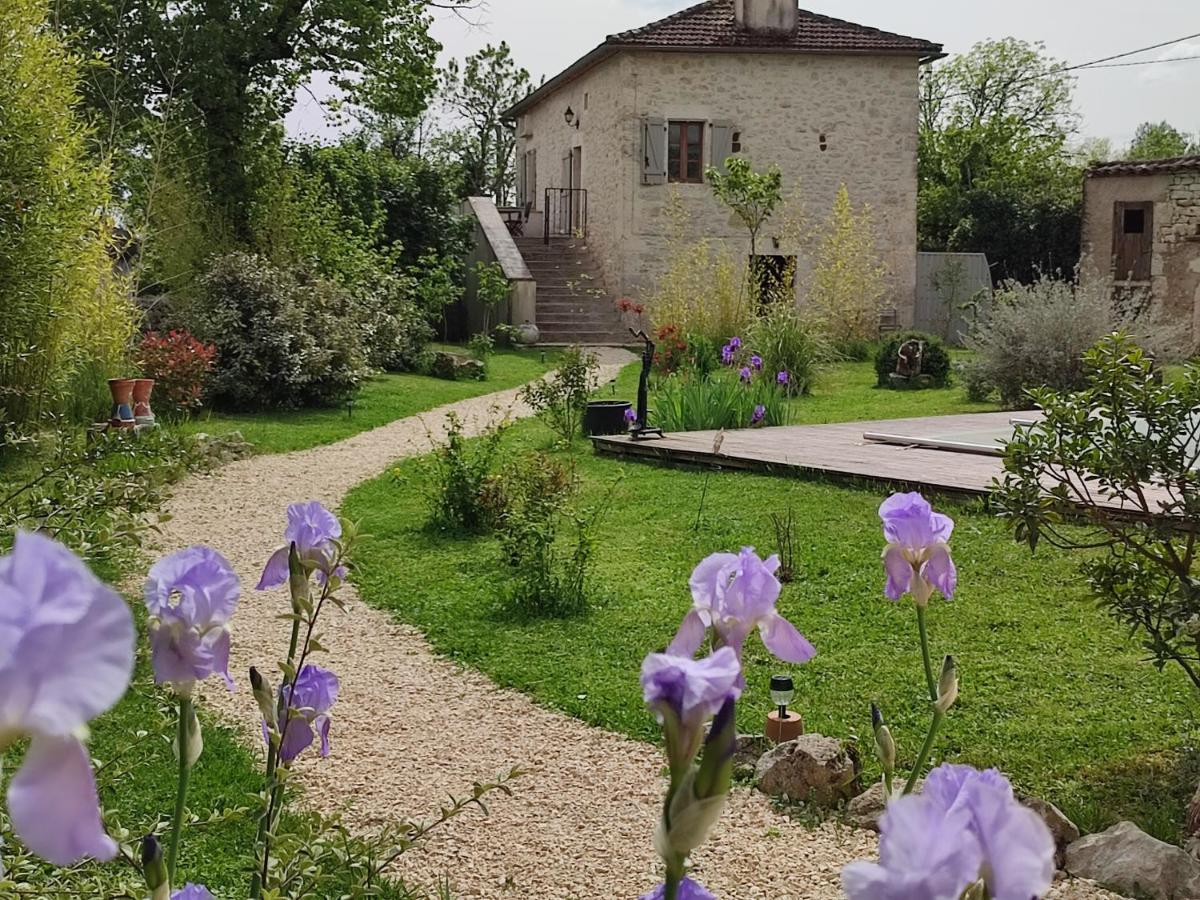 A Deux Pas De St Cirq Lapopie , Des Murets De L'isa * Esclauzels